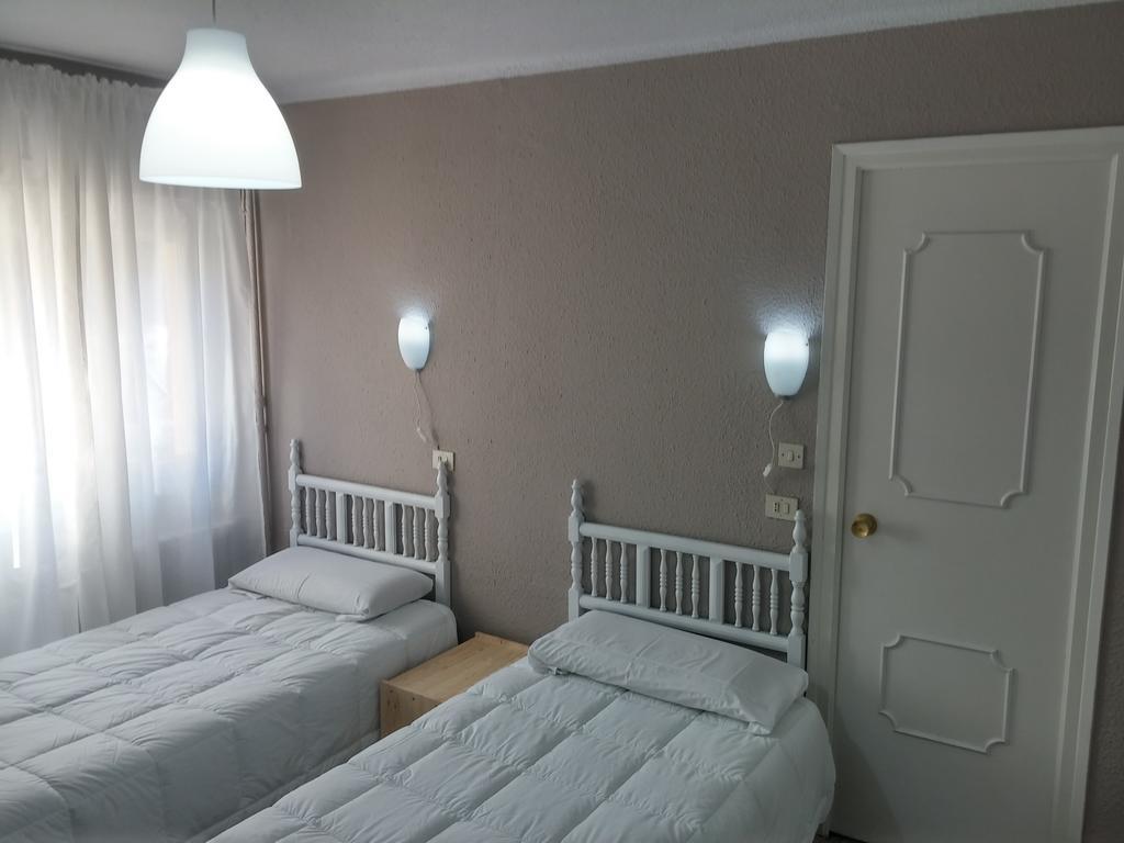 Hermus Hotel Encamp Szoba fotó